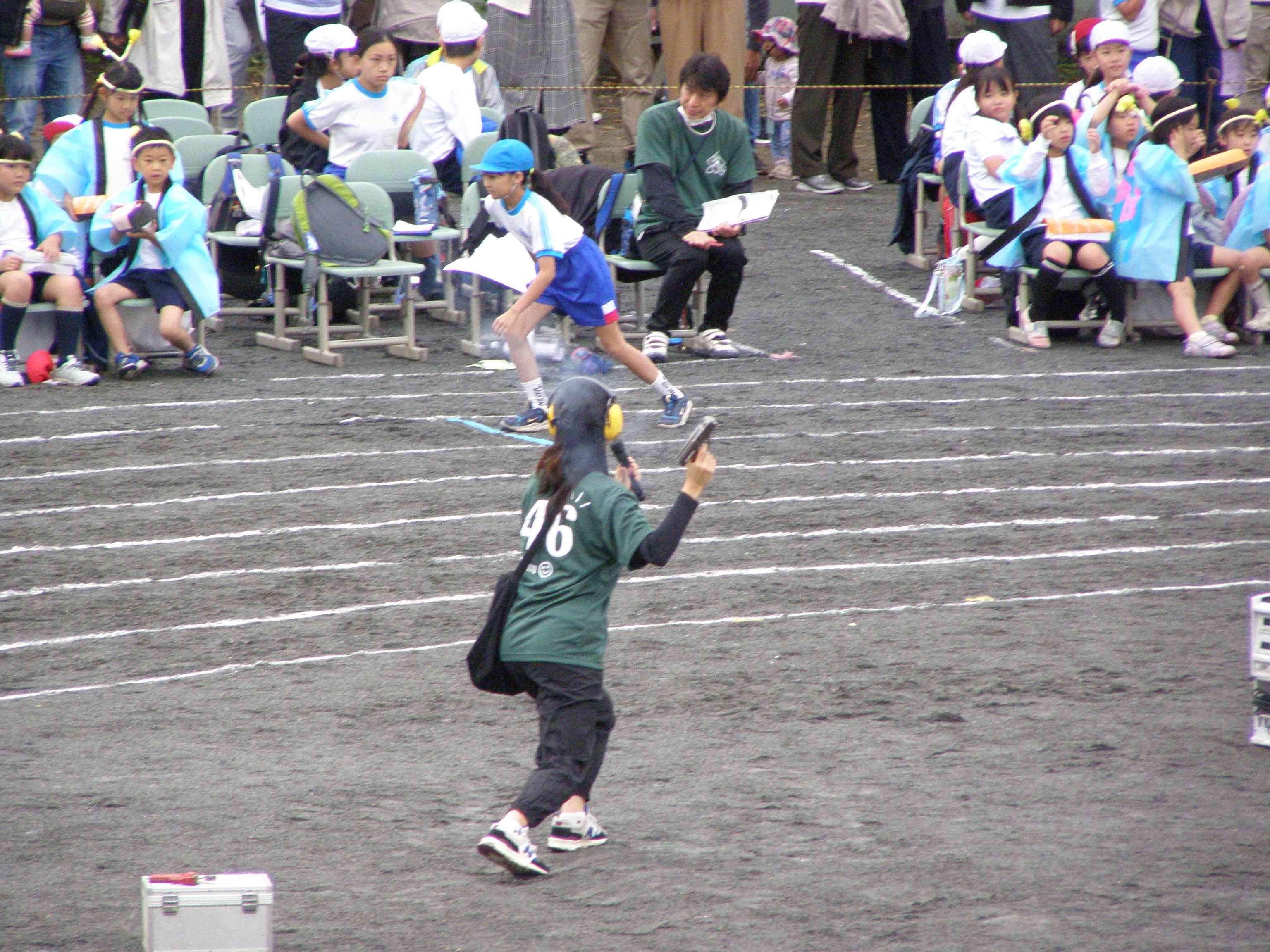 ５徒競走４年３