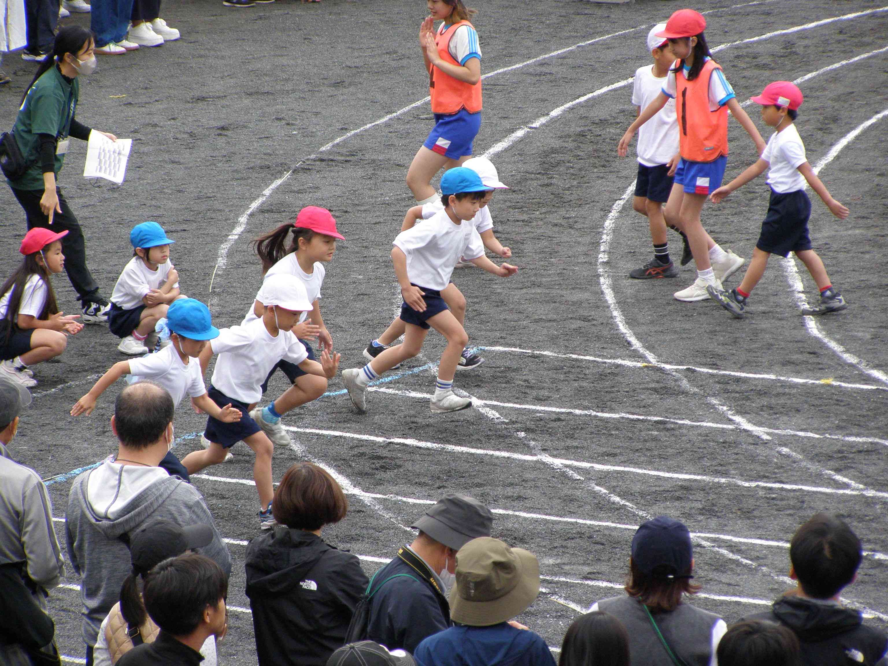 １０徒競走１年２