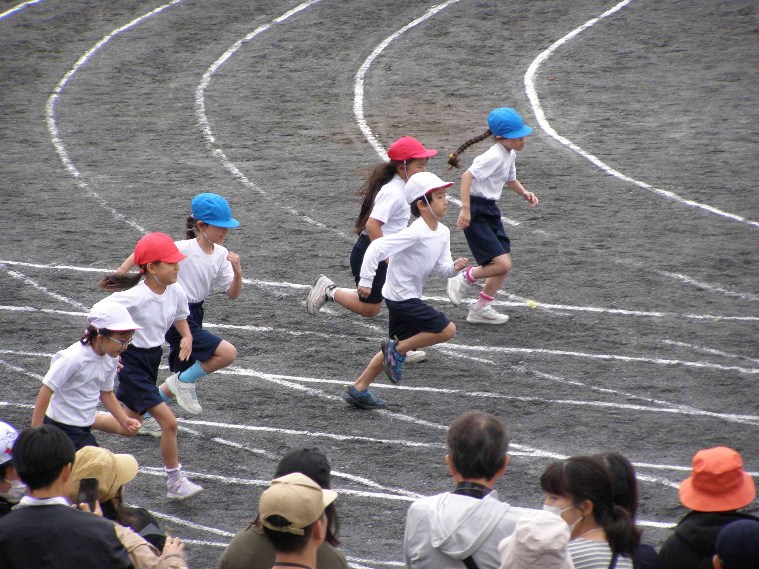 １０徒競走１年３